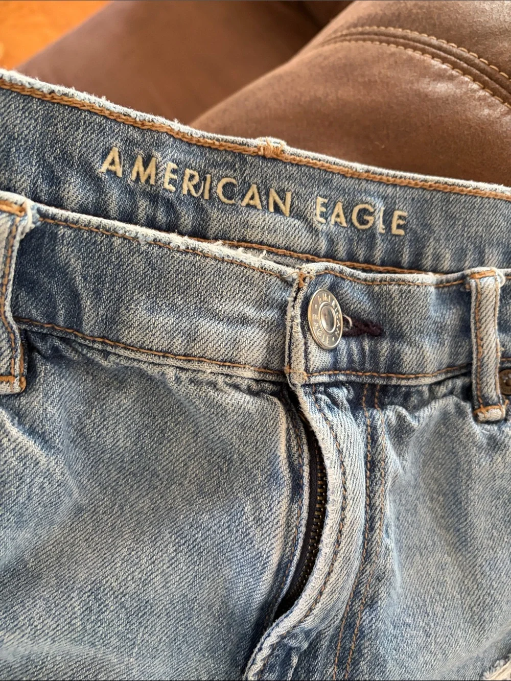 American Eagle Outfitters Light Blue ‘90’s Boyfriend Distressed Shorts Size 14